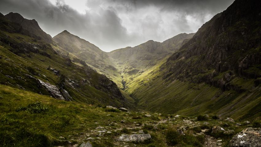 Scotland hiking trails Lost Valley Glen Coe